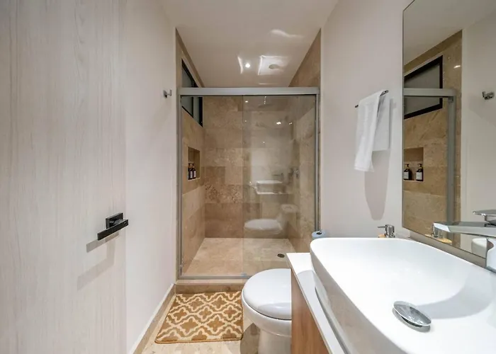 King W Private Balcony Rooftop Pool And Gym *